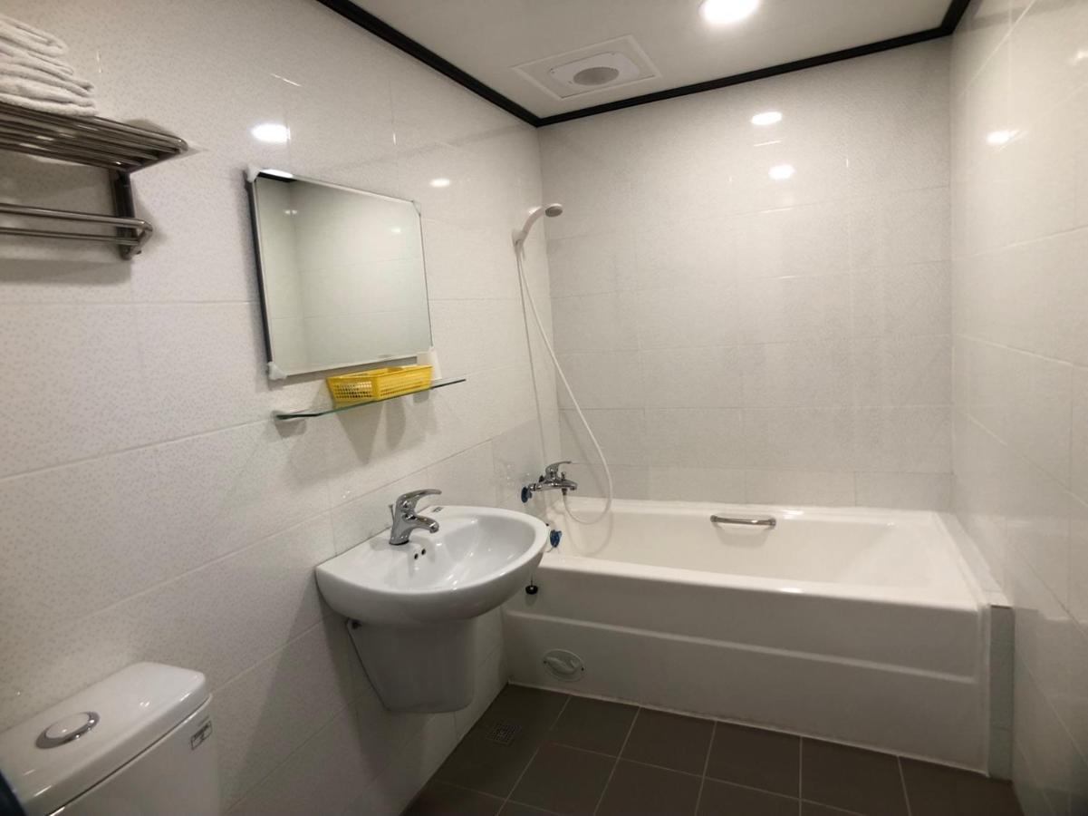 Changke Hotel Каосюн Екстериор снимка